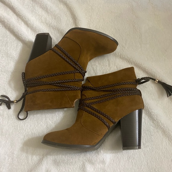 Yoki Shoes - Rust colored bootie for Fall season.